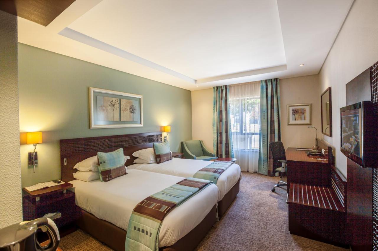 City Lodge Hotel Lynnwood Pretoria Room photo